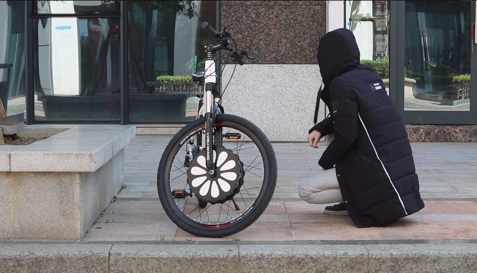 Anti-theft function video-e-bike motor wheel complete kit